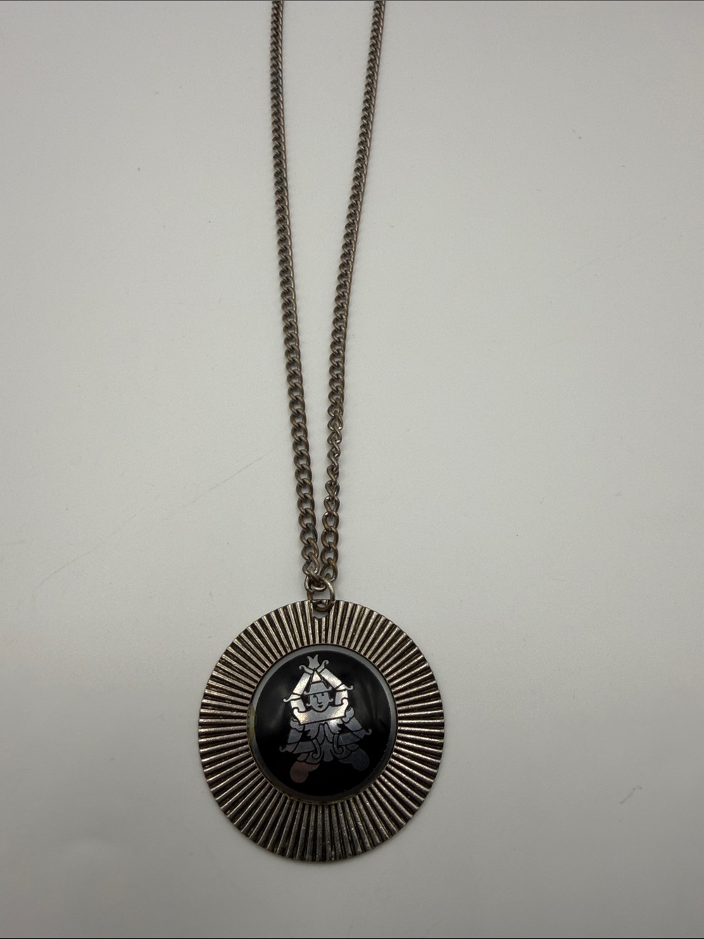 Vintage Asian Samurai Warrior Sunburst Medallion Pendant Necklace